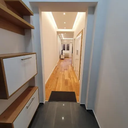 Apartment, Stari Grad,